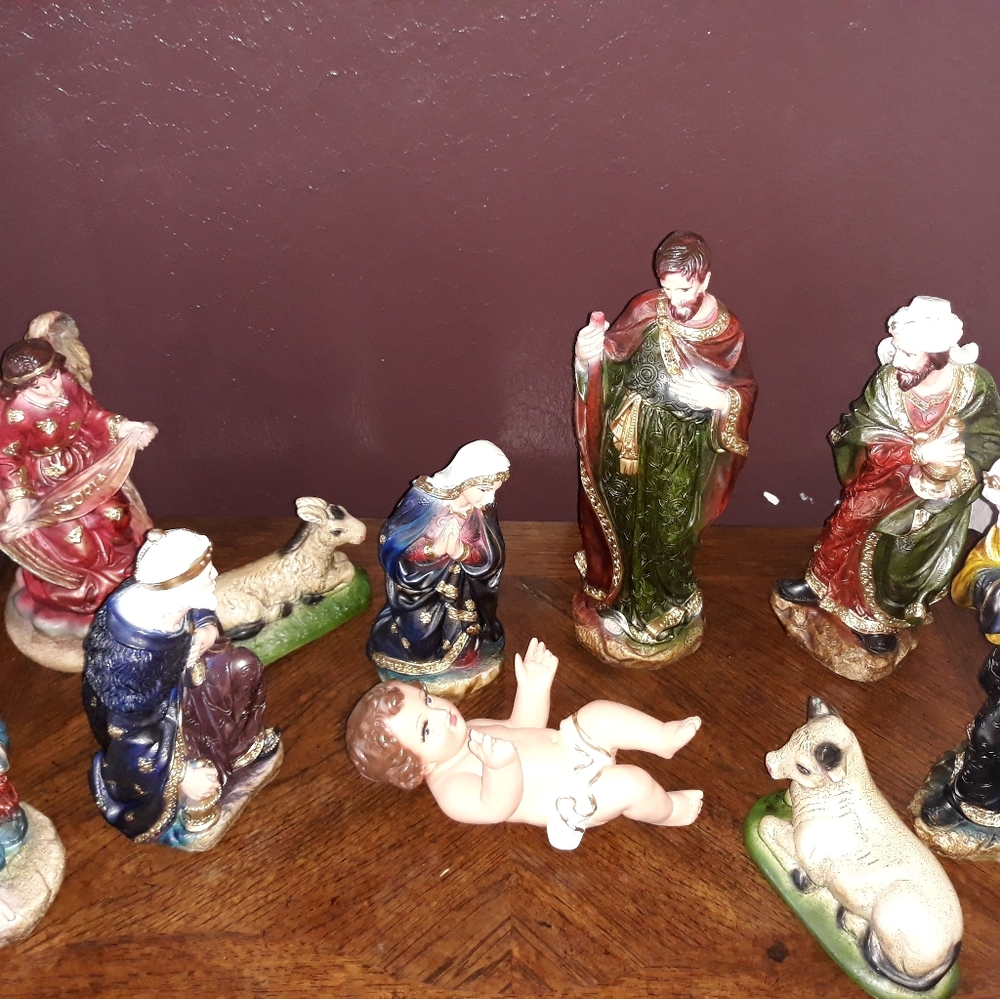 Handmade Nativity Set - Picture 3 of 11